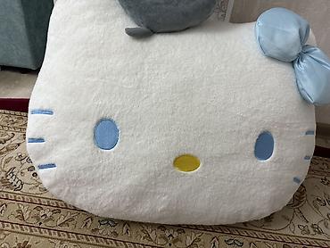 Игрушки: Мягкие игрушки — набор Описание: - Плюшевый котик-бродячка с багетом — 51