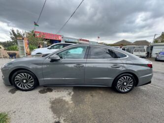 Hyundai: Hyundai Sonata: 2 l | 2023 il Sedan — 6