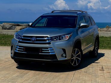 3 ряд сидении: Toyota Highlander: 2018 г., 3.5 л, Автомат, Гибрид