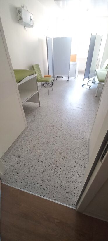 Напольные работы: Укладка пола, Выравнивание пола, Шлифовка пола | Ковролин, Кварц-винил, Линолеум Больше 6 лет опыта — 3