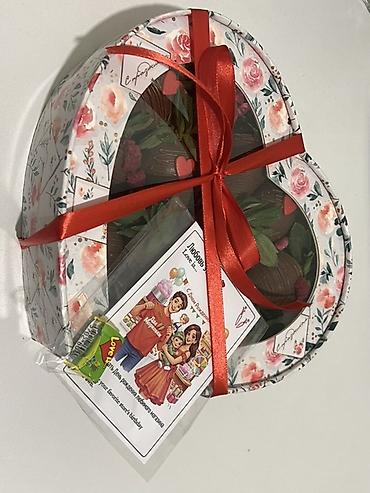 Съедобные букеты: Набор клубники в шоколаде в подарочной коробке. - Крупные свежие — 13