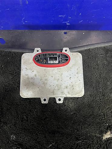 009: Ксеноновый блок розжига Hella 5DV 009 000-00, 12V на BMW E60 - — 2