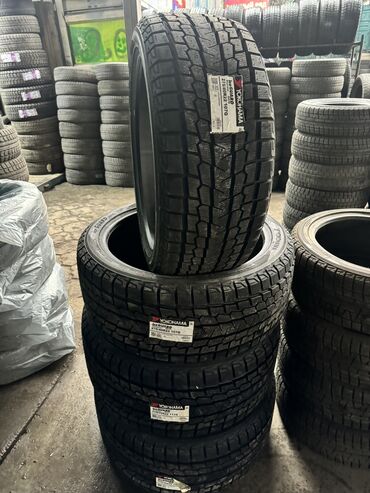 Шины: Шины 315 / 35 / R 22, Зима, Новый, Комплект, Внедорожные (АТ/МТ), Япония, Yokohama — 2