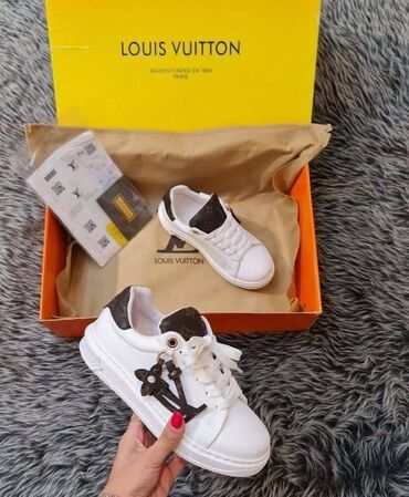 polovne patike za fudbal: Louis Vuitton