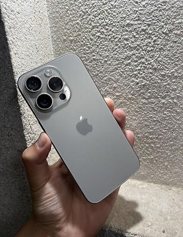 Apple iPhone: IPhone 15 Pro, Б/у, 256 ГБ, Natural Titanium, Зарядное устройство, 99 % — 2
