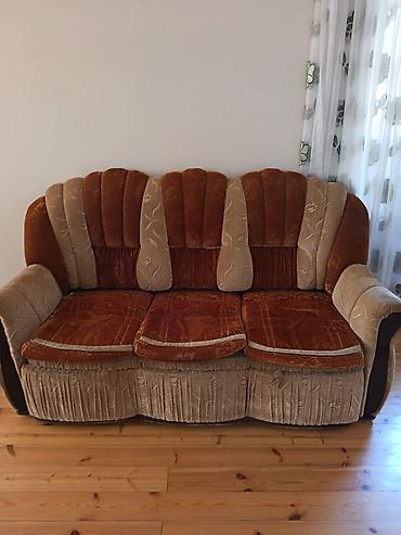 1 Divan 2 Kreslo cəmi 180 manat — 1
