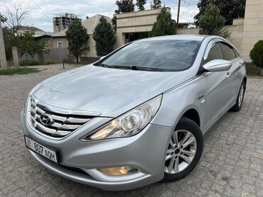 авто аврийном состоянии: Hyundai Sonata: 2011 г., 2 л, Автомат, Газ, Седан