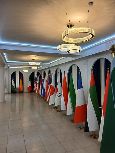 Конусные флаги Напольные флаги на заказ изготовим по вашим