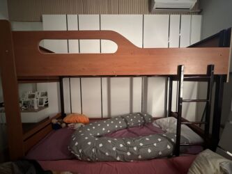 2 х ярусная кровать бу: Продаем двухъярусную кровать. Состояние хорошее БЕЗ МАТРАСОВ