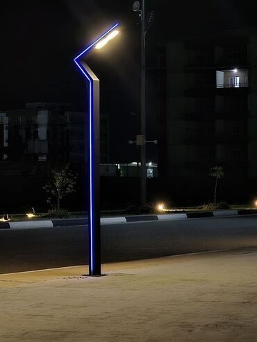 домашный светы: Уличный декоративный светильник на опоре с LED‑подсветкой -