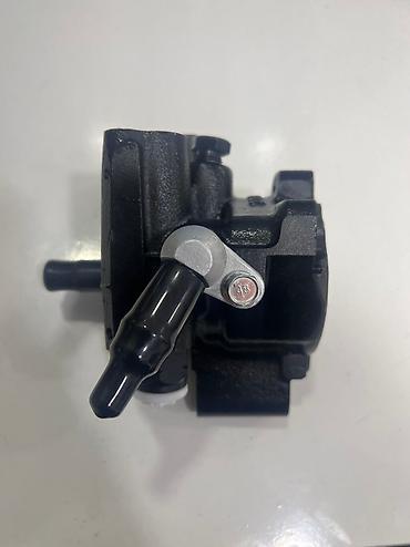 air pump: Гидроусилитель Toyota 1999 г., Новый, Аналог — 2