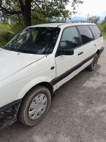 Volkswagen: Volkswagen Passat: 1991 г., 1.8 л, Механика, Бензин, Универсал — 2