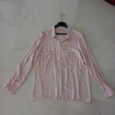 ralph lauren košulje: Bershka puder roze kosulja, laganog i mekanom materijala. Oznacena
