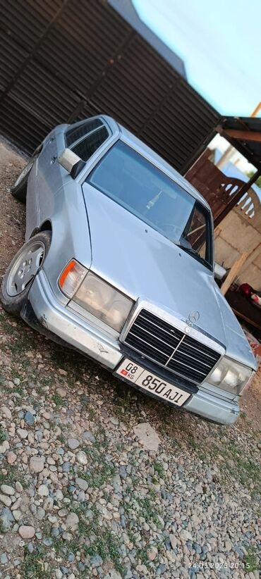 эвакуатор манупулятор: Mercedes-Benz W124: 1989 г., 2.3 л, Механика, Бензин