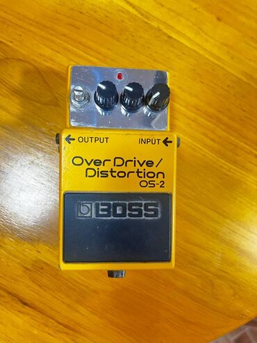 Pianolar: Gitara pedali Boss OS-2 OverDrive