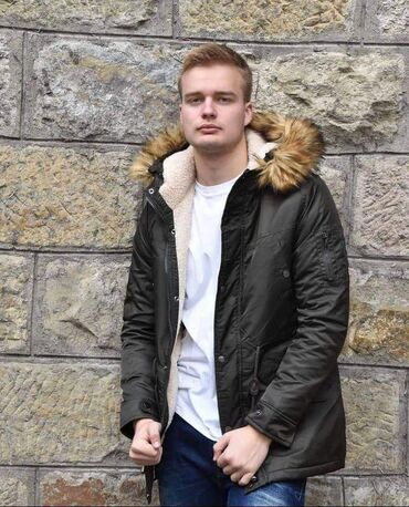 Ostale jakne: Skida se krzno sa kape
M do xxl
5500din — 5