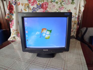 Monitori: Stari retro Philips monitor 107E6 - vintage. Ima sitne ogrebotinice na — 4
