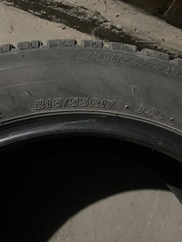 Шины: Комплект зимних шин Bridgestone Blizzak, 4 шт. - Размер: 215/55 R17 - — 3