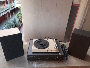 Speakers & Sound Systems: Gramofon starinski, preko 40 godina