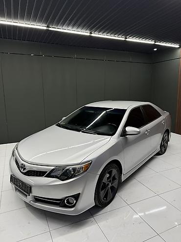 маленький машинка: Toyota Camry: 2012 г., 2.5 л, Автомат, Бензин, Седан — 2