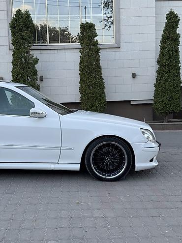 банка amg в разрезе: Mercedes-Benz S-Class: 2002 г., 5 л, Автомат, Бензин, Седан — 9