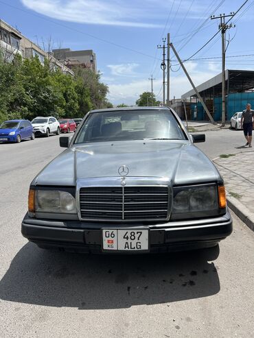 алмашам мерске: Mercedes-Benz 230: 1989 г., 2.3 л, Механика, Бензин, Седан