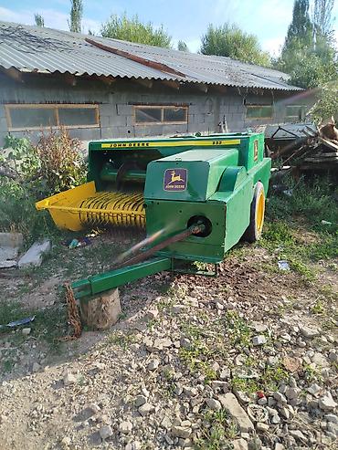 Транспорт: Пресс‑подборщик тюковый John Deere 332 - Тип: прицепной тюковый — 2