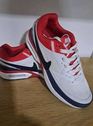 patika nike: Nike, 40, bоја - Crvena