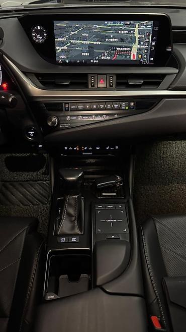 Lexus: Lexus ES: 2019 г., 2.5 л, Гибрид — 14