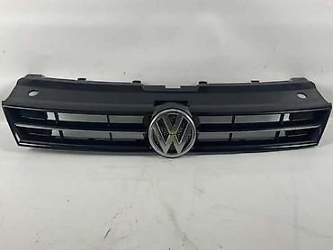 saturnus farovi: MASKA ZA VOLKSWAGEN POLO OD 2009. DO 2013. GOD. | Polovni originalni — 1