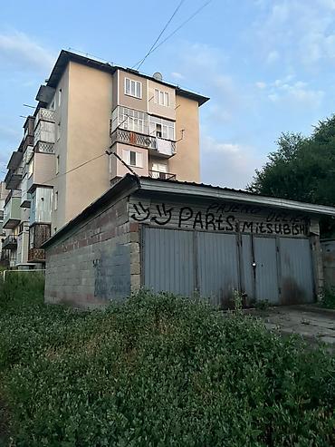 Кыймылсыз мүлк: Здаю гараж центре города 2 бокса подь мини бизнес можно яма свет — 2