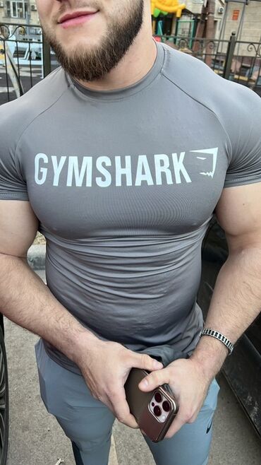 футболка мужская kappa: Спортивная футболка Gymshark из эластичной ткани, обеспечивающая