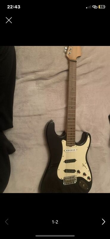 Sintezatorlar: Elektron gitara, 6 sim, İşlənmiş