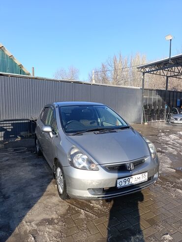 Honda: Honda Fit: 2004 г., 1.3 л, Вариатор, Бензин, Седан