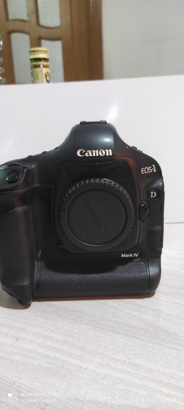фотоаппарат канон: Ксенон 70-200 f2.8 без стаба 700$ Cигма Арт 35mm f1.4 600$. Тушка