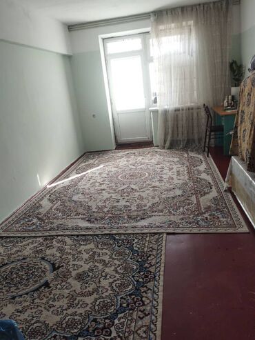 квартиры в продажу: 2 бөлмө, 48 кв. м, Жеке план, 5 кабат, Эски ремонт