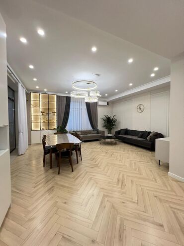 Продажа домов: Дом, 400 м², 7 комнат, Агентство недвижимости, Дизайнерский ремонт — 1