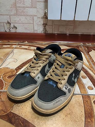 кроксы 41: Эркектердин кроссовкасы, 43, Nike, Жаңы, түсү - Саргыч боз, Өзү алып кетүү, Акылуу жеткирүү — 4