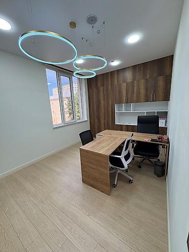 ofis: ✨ Elmlər Akademiyası Metrosu Yaxınlığında, Biznes Mərkəzində 3 Otaqlı — 1
