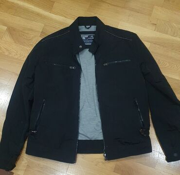 Köynəklər: Kurtka, Bomber, Payız, S (EU 36)