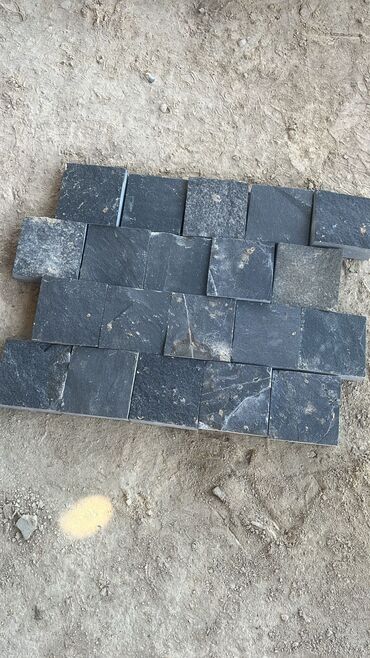 Dekorativ daşlar: Təbii daş məhsulları - Bazalt/klinker tipli qara-boz döşəmə daşları — 3