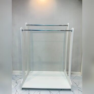 Asılqanlar. Qiymət: ikisi bir arada 80 manat Ünvan: 7ci mkr (_l_c)