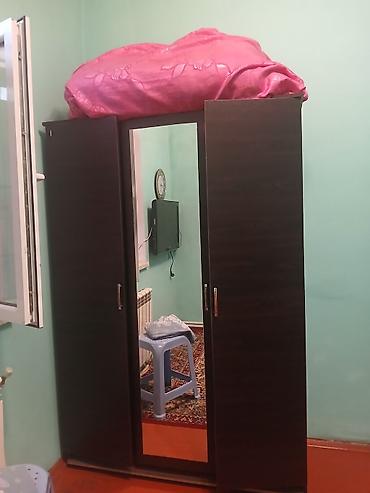 alize puffy: 3 qapılı paltar dolabı - Material: laminat/LDSP, tünd qəhvəyi rəng - — 1