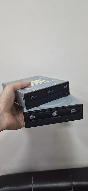 dvd дисководы: Два внутренних оптических привода форм‑фактора 5.25" (для ПК) — 1