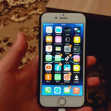 ikinci el iphone 6s: IPhone 7, 128 GB, Barmaq izi