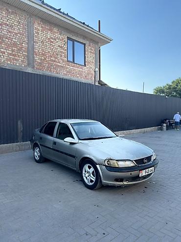 вектра: Opel Vectra: 1997 г., 1.6 л, Механика, Бензин, Седан — 1