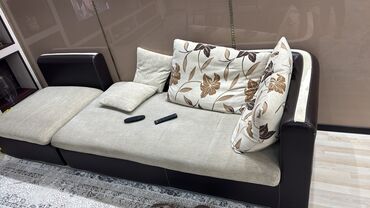 раздвижной диван с креслами: Диван-кровать, цвет - Бежевый, Новый