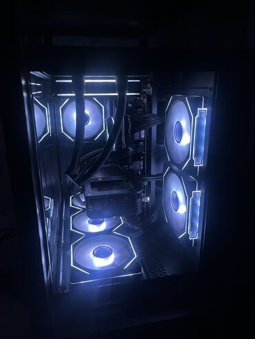 мак бук 2015: Компьютер, ядер - 24, ОЗУ 32 ГБ, Игровой, Б/у, Intel Core i7, NVIDIA GeForce RTX 5070, SSD
