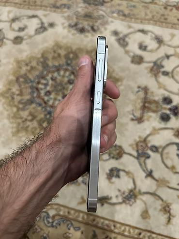 google pixel 6 pro ekran: Smartfon – tam ekranlı dizayn, mərkəzi “punch‑hole” ön kamera kəsiyi - — 2