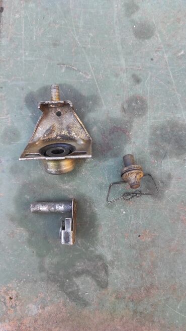 Другие автозапчасти: Запчасти на BMW e30 — 48